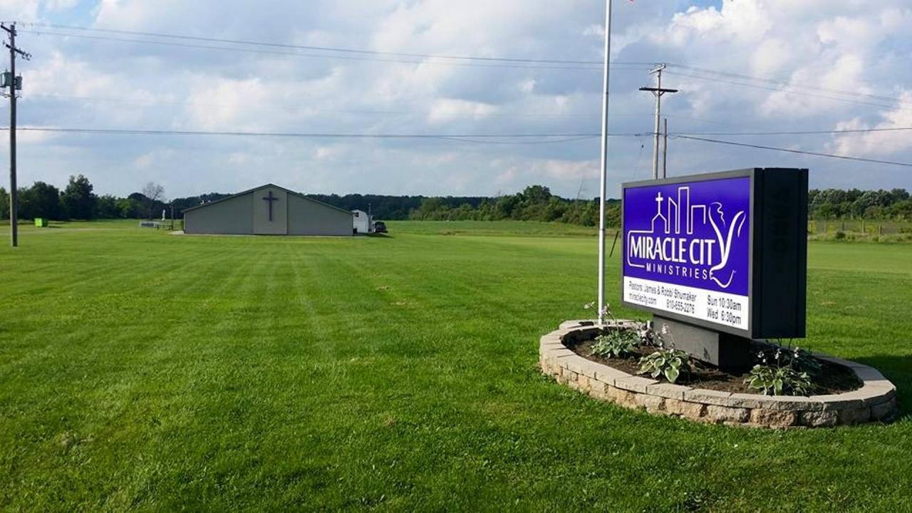purple_sign_2.jpg