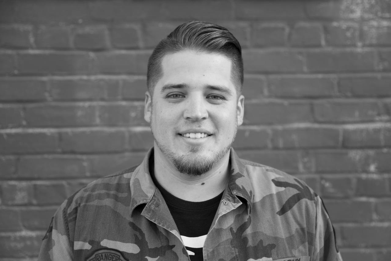 Senior Pastor Derik Scott