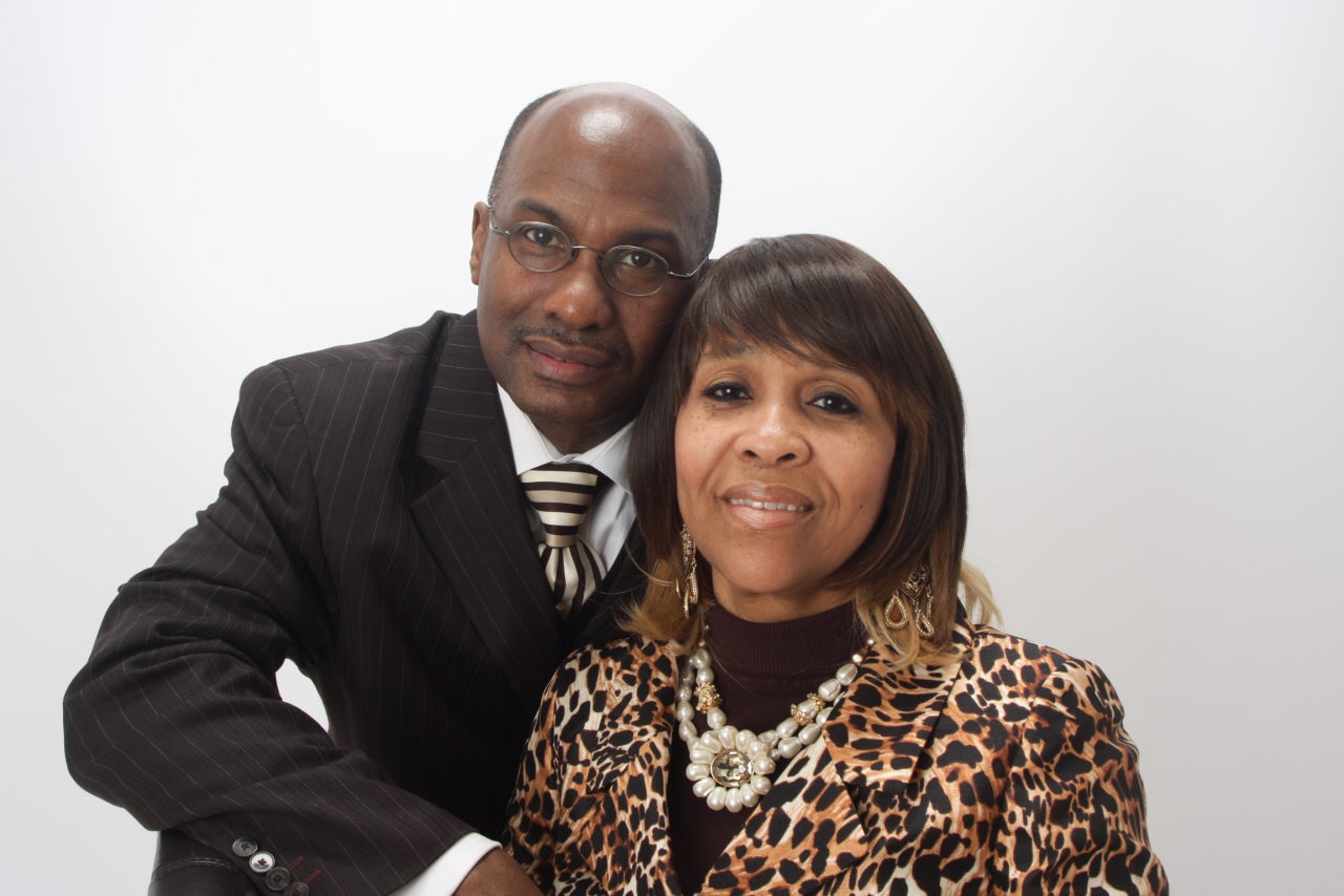dr._kevin_and_pastor_brenda_photo_5.jpg