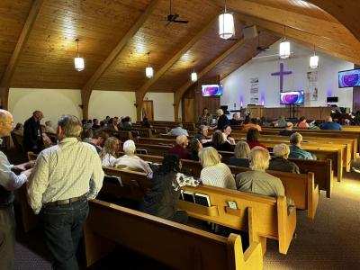 Gathering to worship at Nashville Church of the Nazarene