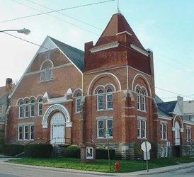 129 W Historic 10th St at Chase St The Worship Center