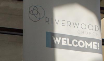 Welcome Banner of Riverwood Church in Waverly, Iowa